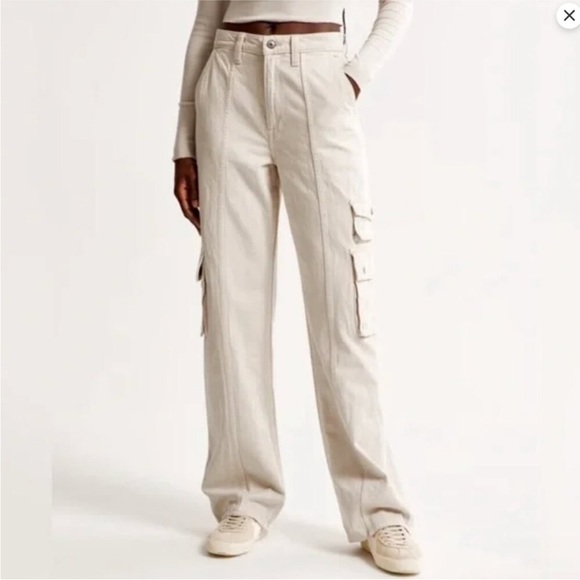 Abercrombie Cargo Jeans - loose high rise in size 25 - Picture 3 of 7